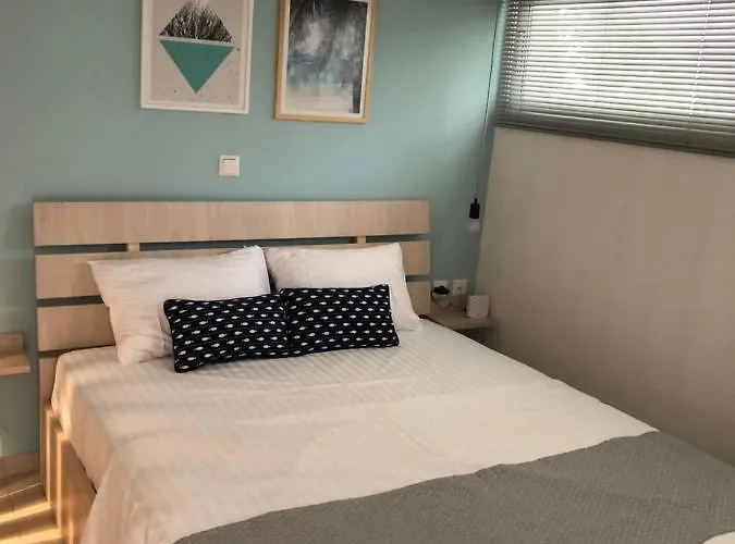 Orfeas * Néa Péramos