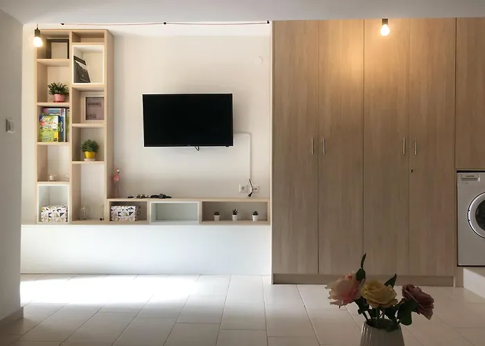 公寓 Orfeas Néa Péramos