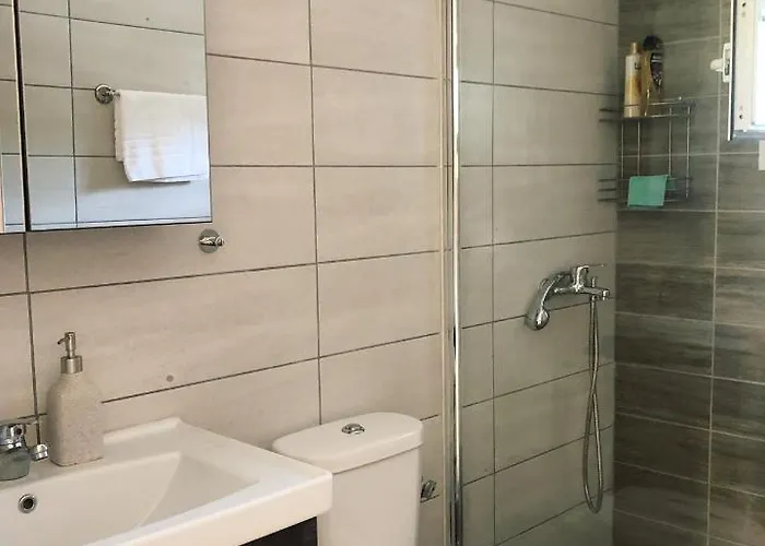 Orfeas * Néa Péramos